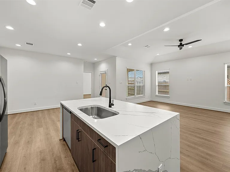 2710 Bronze Vista Dr — Photo 7
