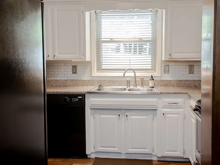 7 Kenneth Ln — Photo 7