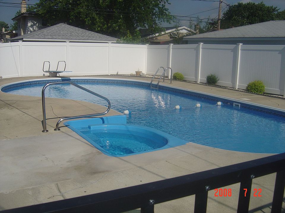 2nd image of 10732 S Kilbourn Ave
