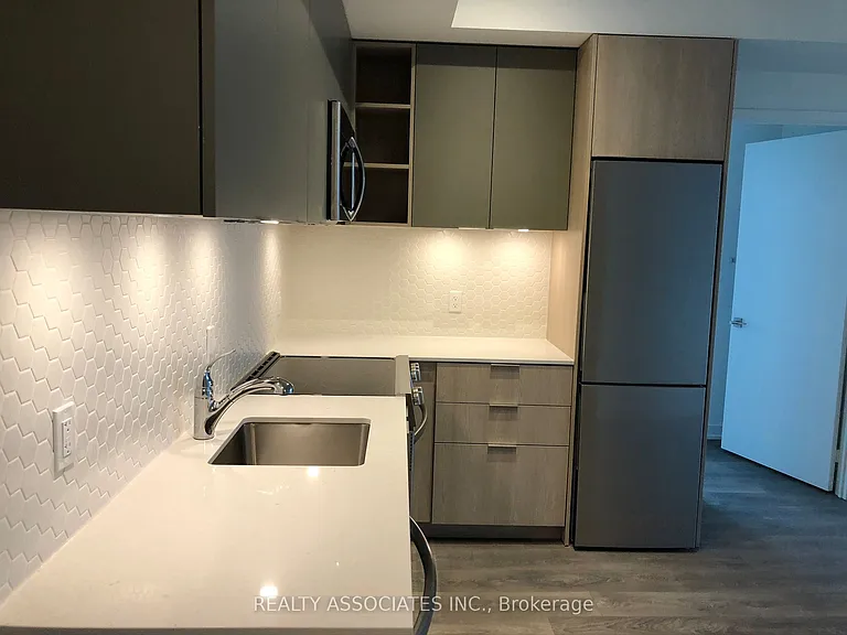 30 Ordnance St #1009 — Photo 8