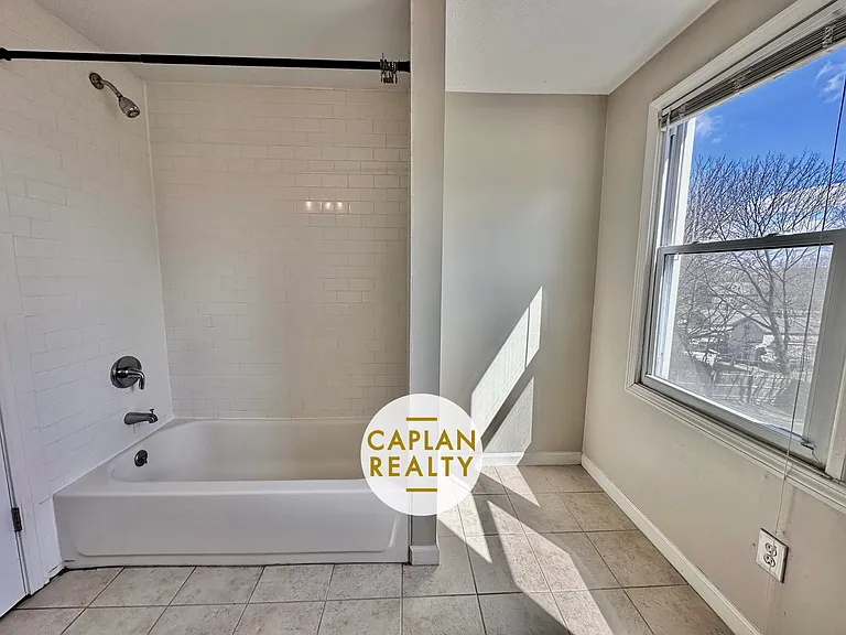 521 East St #O1 — Photo 21