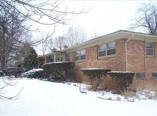 29701 Minglewood Ln, Farmington Hills, MI