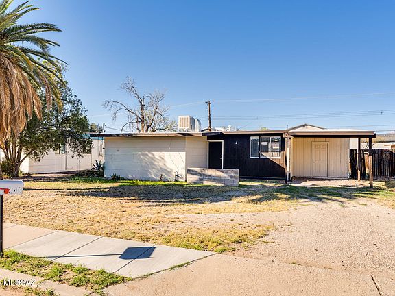 2nd image of 4043 E 26th St