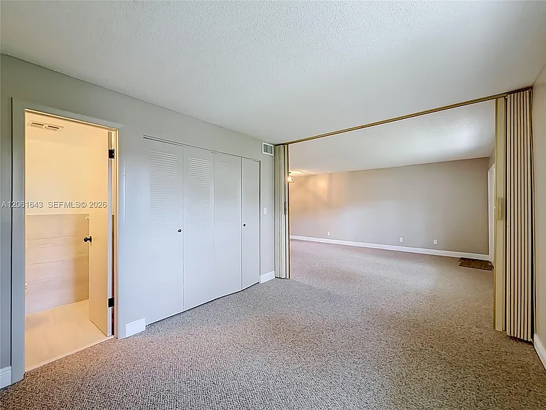 6211 SW 37th St #108 — Photo 15