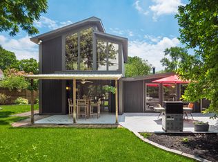 2492 Edgevale Rd, Columbus, OH 43221