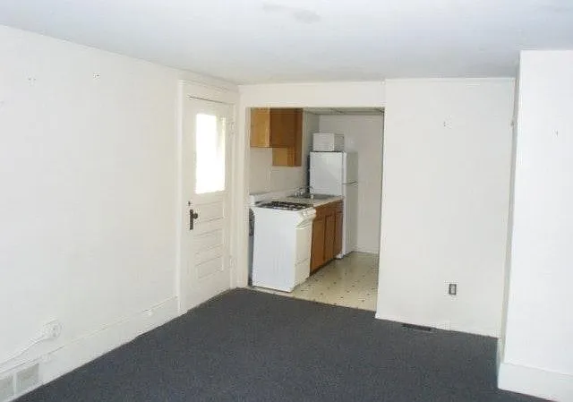 2 bed, $1,200 — Photo 4