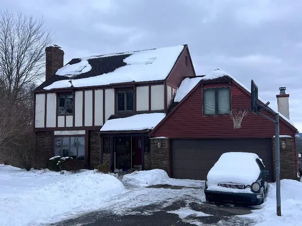 9 King Point Cir S, Owego, NY 13827