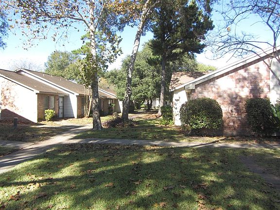 2nd image of 5795 Easthampton Dr #B