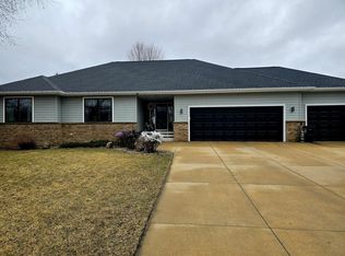 1406 26th St SW, Austin, MN 55912