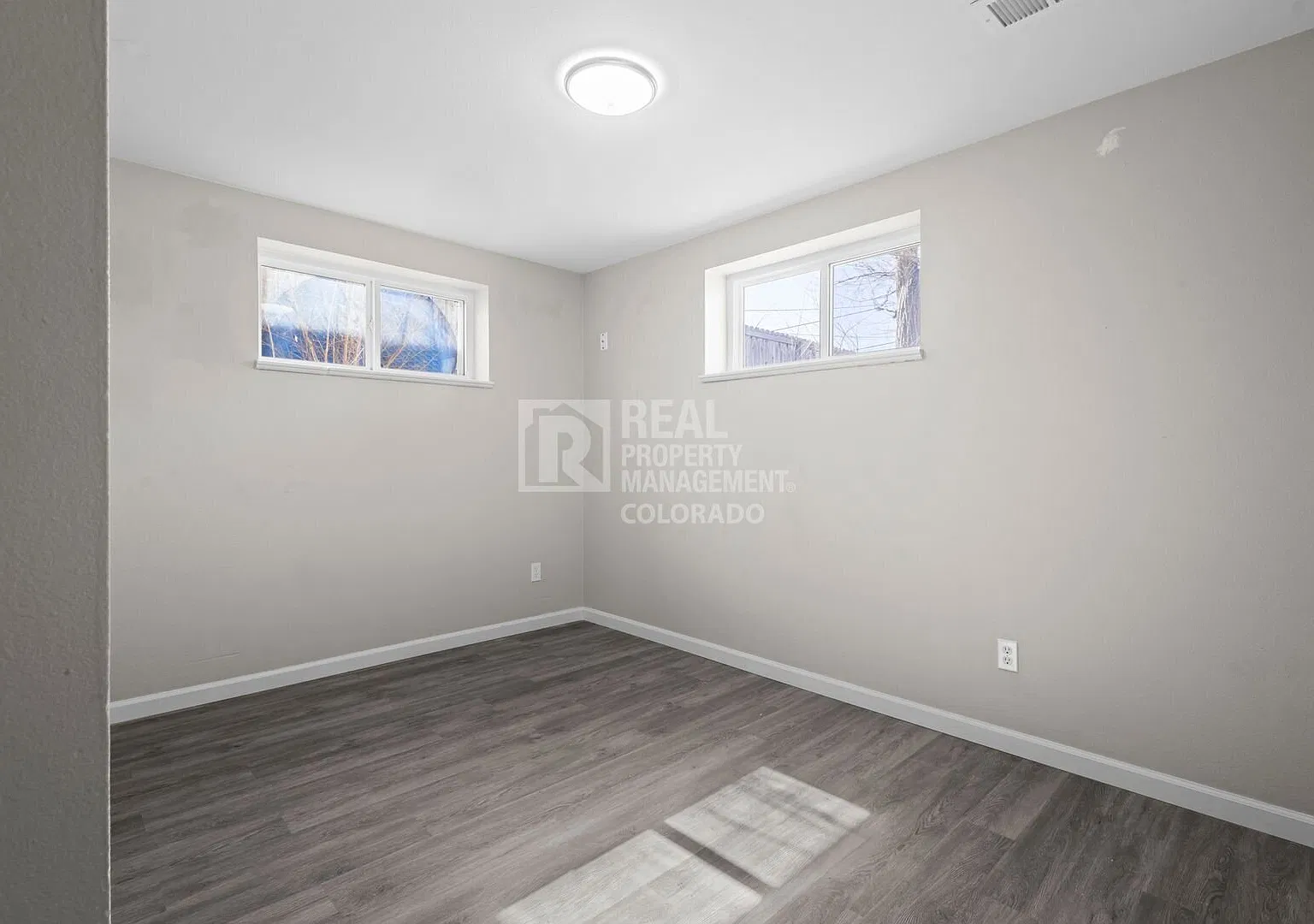 Updated 2-Bedroom Rental with Huge Fenced Backyard in Rosedale — Photo 4