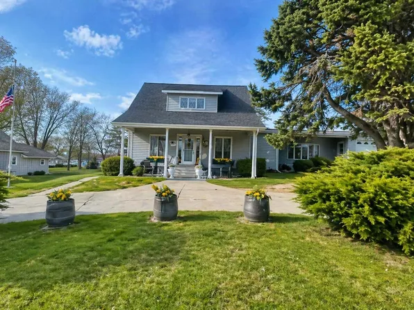 120 E 1st St, Lindsay, NE 68644