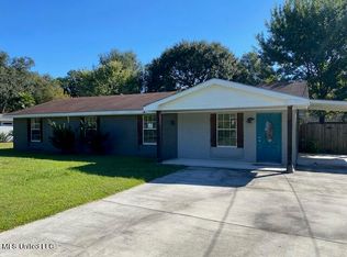 110 Rustic Ln, Carriere, MS 39426