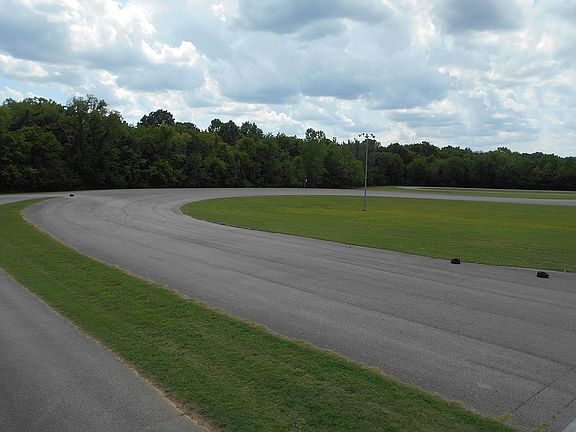 3rd image of 3224 Highway 231 N