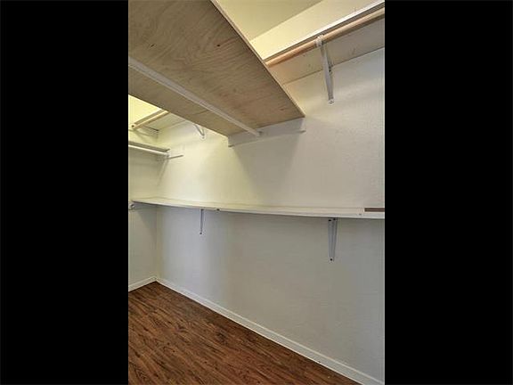 4th image of 1604 Southgate Cir #A2