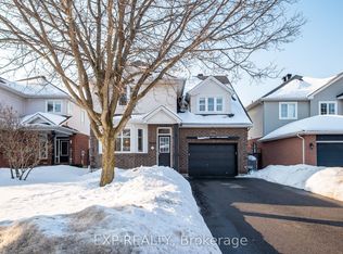 4466 Shoreline Dr, Ottawa, ON K1V 1R7