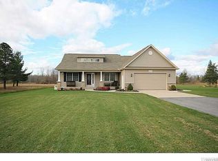 1436 Town Line Rd, Lancaster, NY 14086