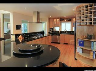 2865 E Crestview Dr, Salt Lake City, UT 84108