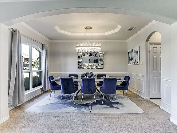 2nd image of 9816 Nolina Rd