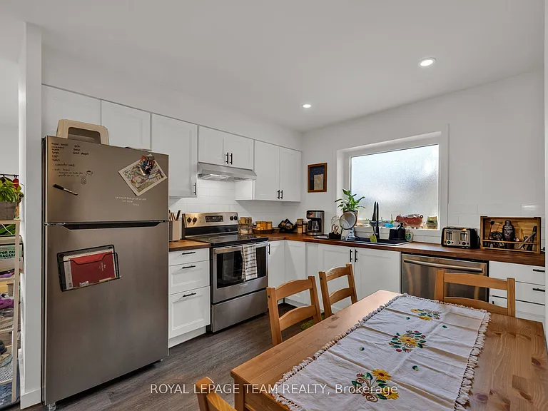 325 Hinchey Ave #B — Photo 7