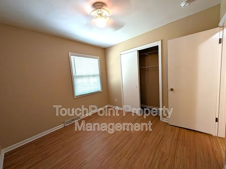 1000 Claremont Rd — Photo 15
