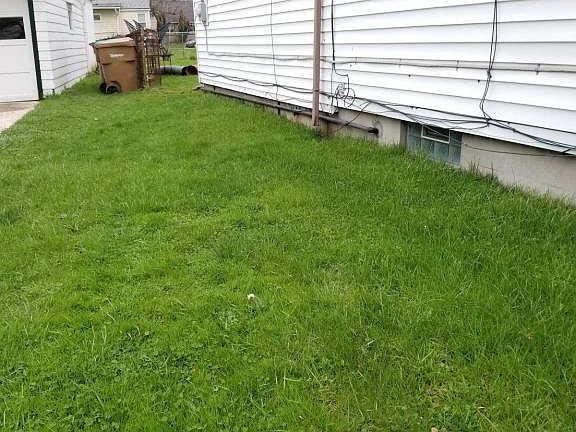 4th image of 758 S Huth Rd