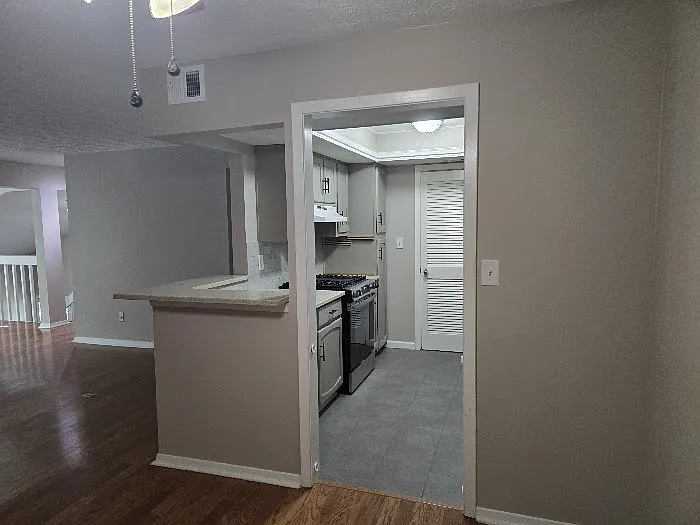 4207 Canyon Point Cir — Photo 16