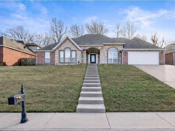 507 E Andrew Ave, Springdale, AR 72764