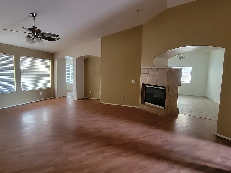 1483 E Douglas St — Photo 9
