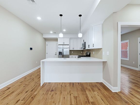 5th image of 109 N 7th St #1