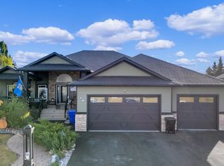 79 Harrison Grn, Olds, AB T4H 0E5