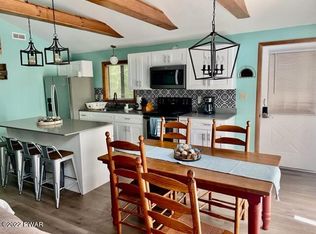 65 Rockway Rd, Lake Ariel, PA 18436