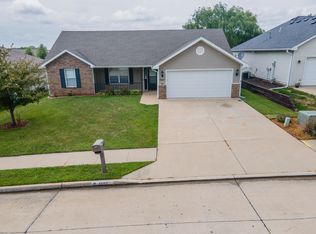 4607 Fenimore Dr, Columbia, MO 65202