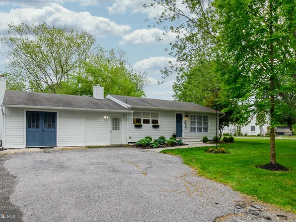 1267 Cove Dr, Churchton, MD 20733