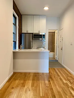 Rented by Sky Management | media 29