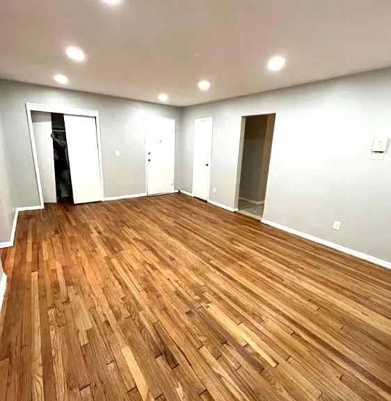398-399 Stuyvesant Ave #9 — Photo 2