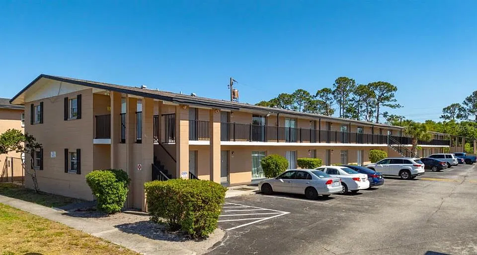 1711 Dixon Blvd #201