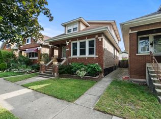 3825 Kenilworth Ave, Berwyn, IL 60402