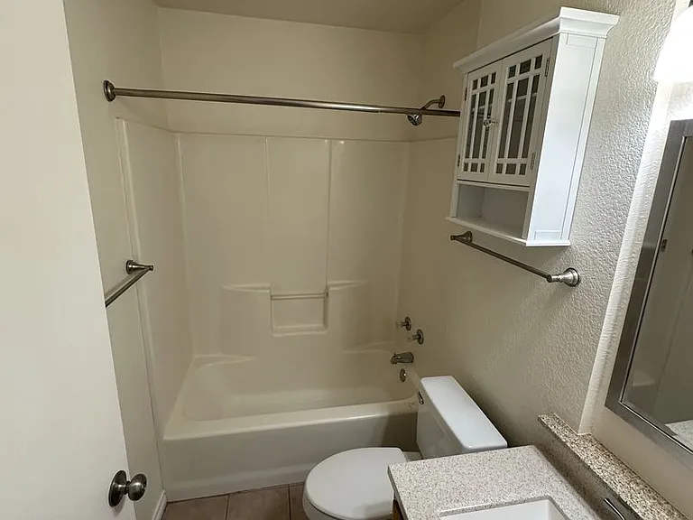 805 N Washington St #D — Photo 12