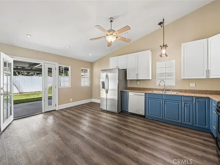 253 N Paseo De Juan — Photo 8