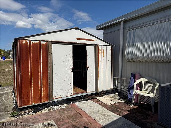 5th image of 2724 Desoto Rd