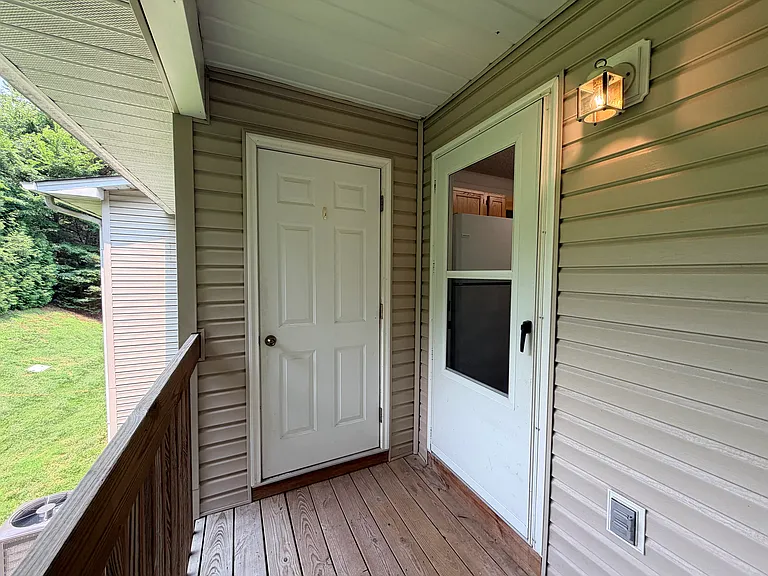 418 Westbrook Ct — Photo 33