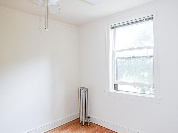 4th image of 4907 N Glenwood Ave APT 1B