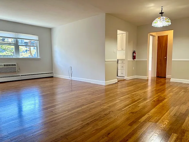 1620 Valley St #1B — Photo 2
