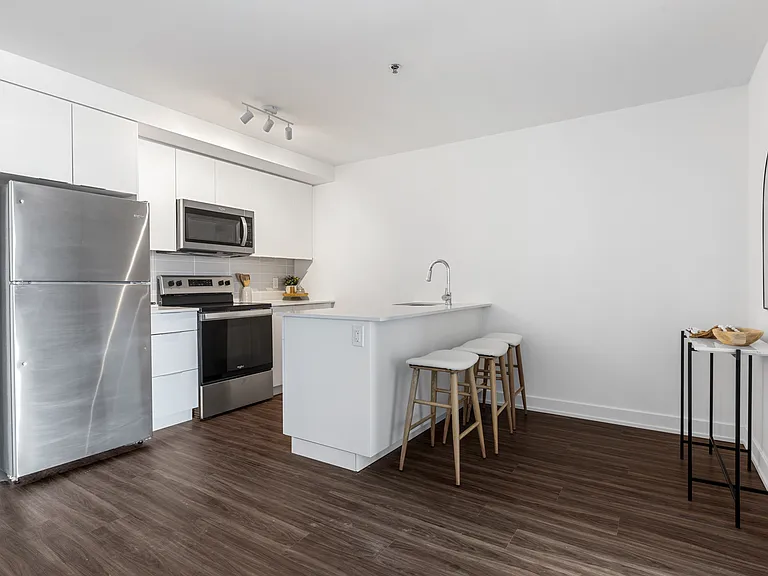 1354 Carling Ave — Photo 37