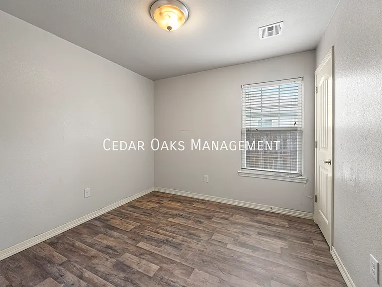 1308 S C Ct — Photo 30