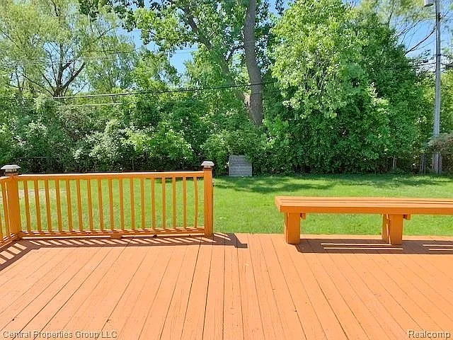 4 bed, 1657 sqft, $2,700 — Photo 2