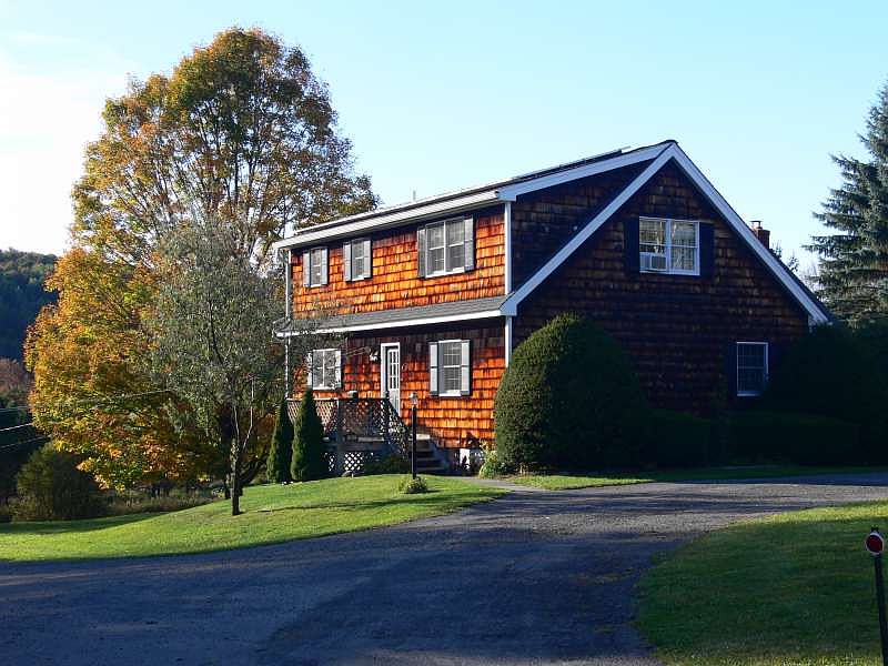 1st image of 383 Pink St