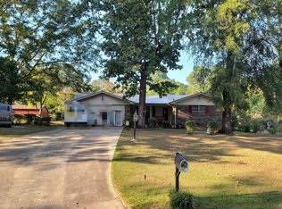 702 Woodland Dr, Jasper, AL 35504