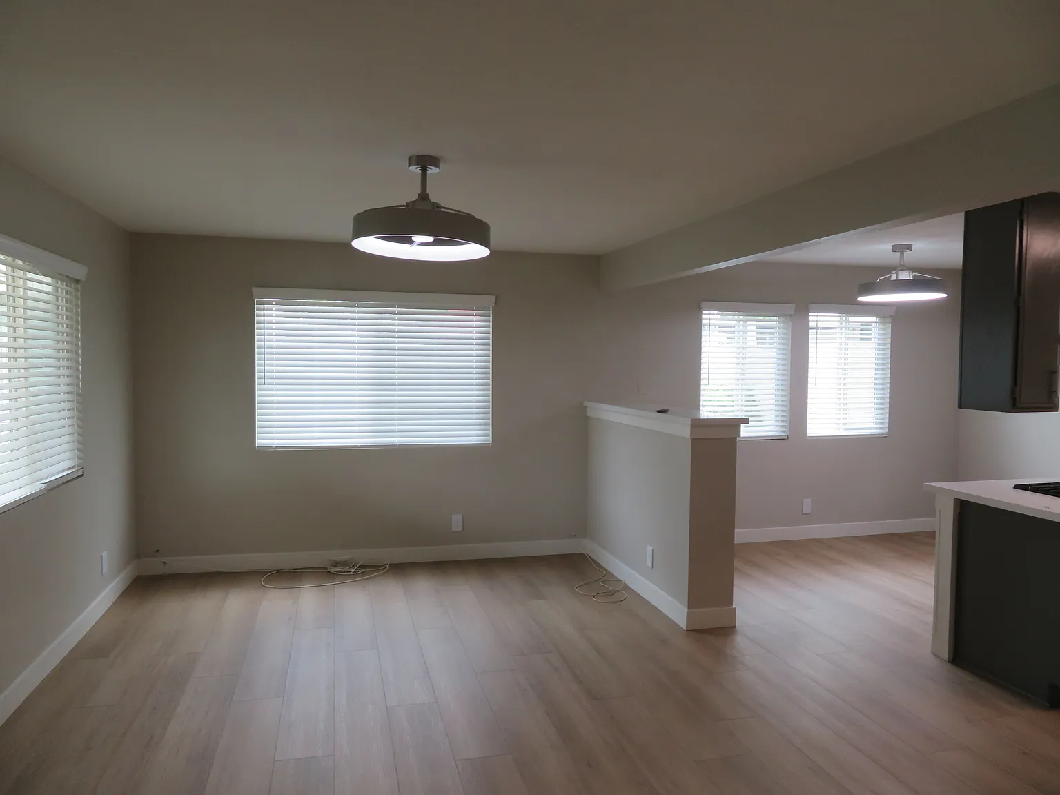 2 bed, 1050 sqft, $2,850 — Photo 2