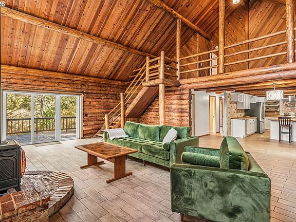 5th image of 17285 Rustic Ln